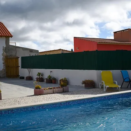 別荘 Retiro Alma Em Flor Quinta Privada Com Piscina ナザレ