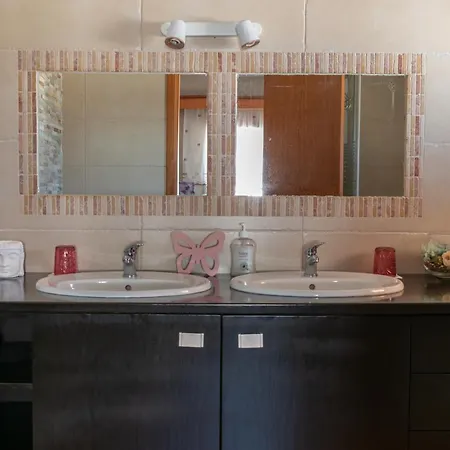 Retiro Alma Em Flor Quinta Privada Com Piscina * نازاريه